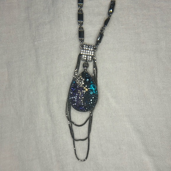 Swarovski crusted drop pendant - Picture 3 of 3